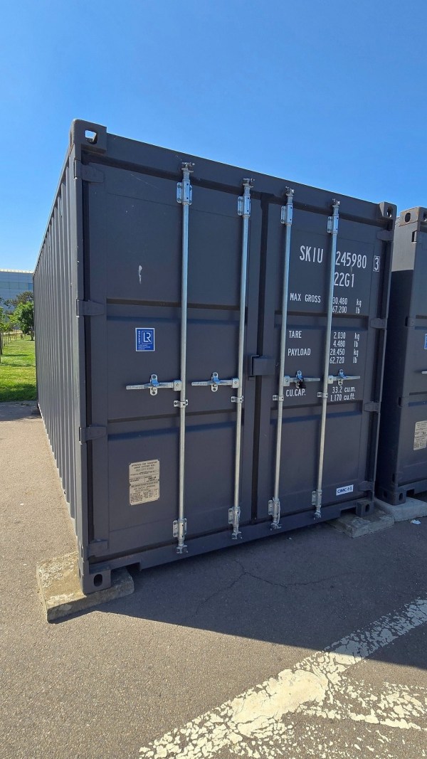 New 20ft Standard Shipping Container in Chicago, Illinois