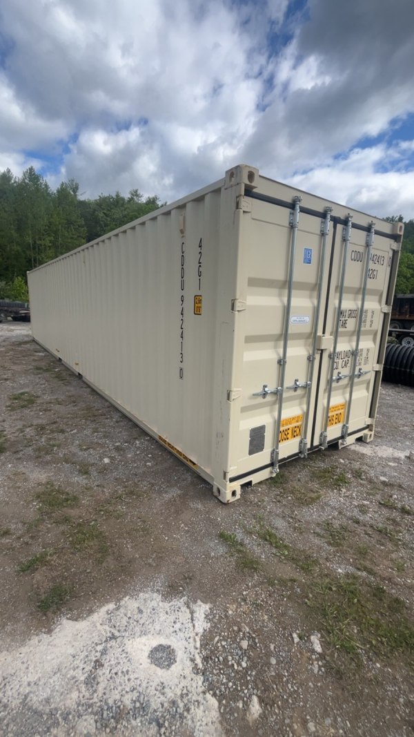 New 40ft Standard Shipping Container in Tacoma, Washington