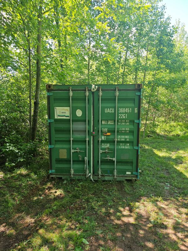 Used 20ft Standard Shipping Container in Nashville, Tennessee