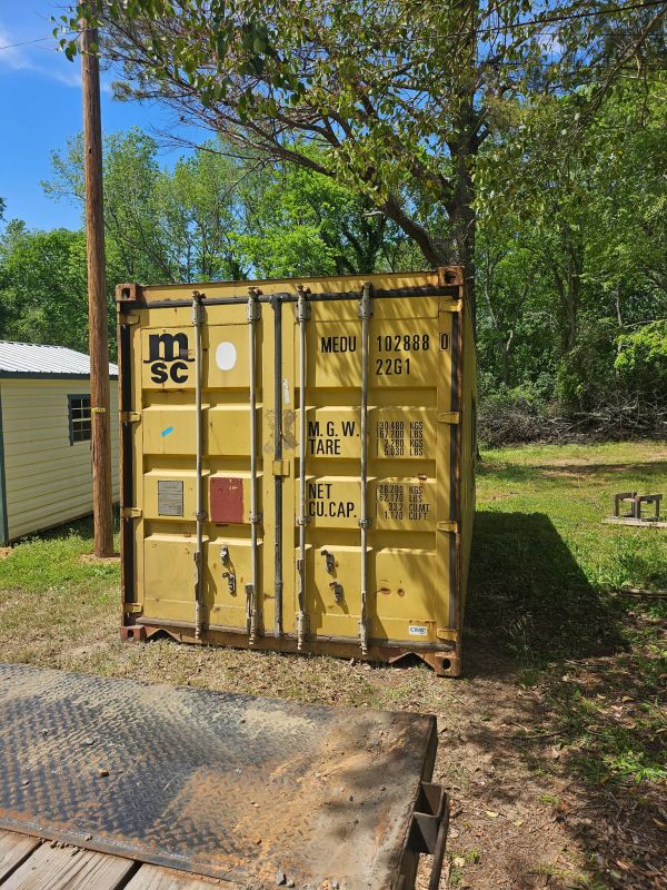 Used 20ft Standard Shipping Container in Memphis, Tennessee