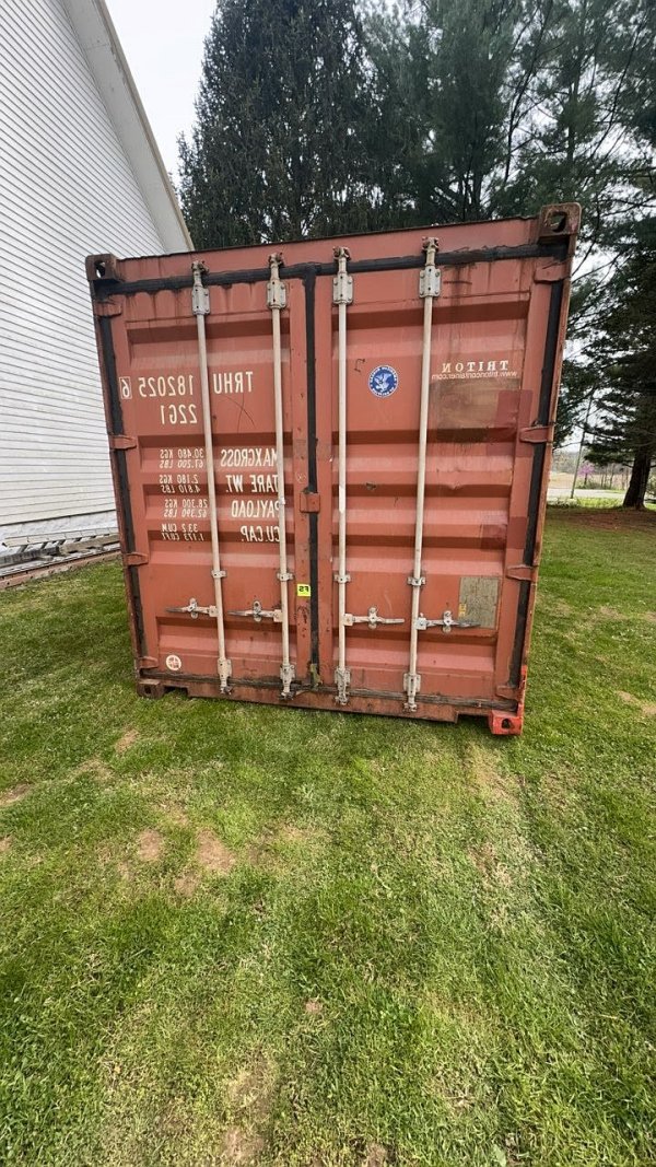Used 20ft Standard Shipping Container in Omaha, Nebraska