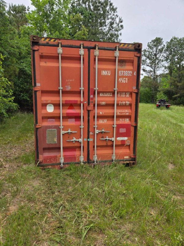 Used 40ft High Cube Shipping Container in Tampa, Florida